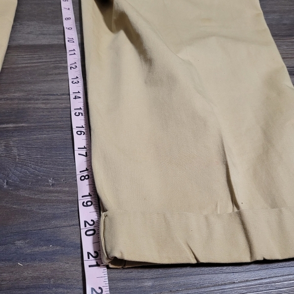 Theory Women's Khaki Pants Size 12 Tan Pockets Career Crop Relaxed fit Pleated - Picture 4 of 7